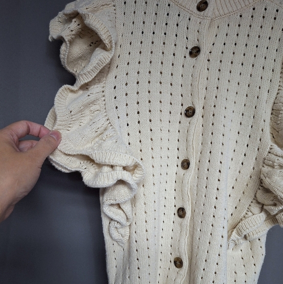 Who What Wear Button Closure Eyelet Open Knit Blouse Ruffled Dolman Short Sleeve - Picture 6 of 8